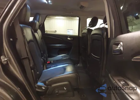 2018 Dodge Journey Crossroad Awd z USA, uszkodzony, nr VIN 3C4PDDGG8JT386345